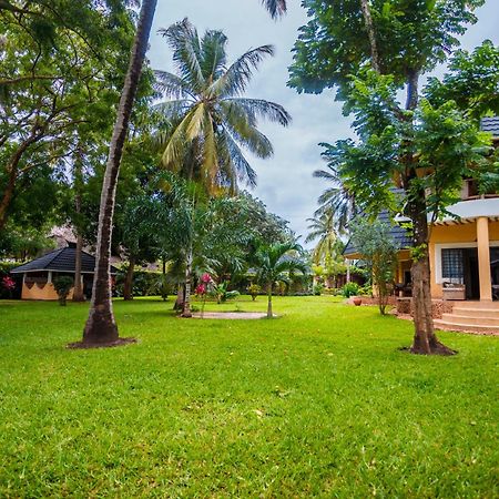 Diani Beach-Villa Kirsch Galu Eksteriør bilde