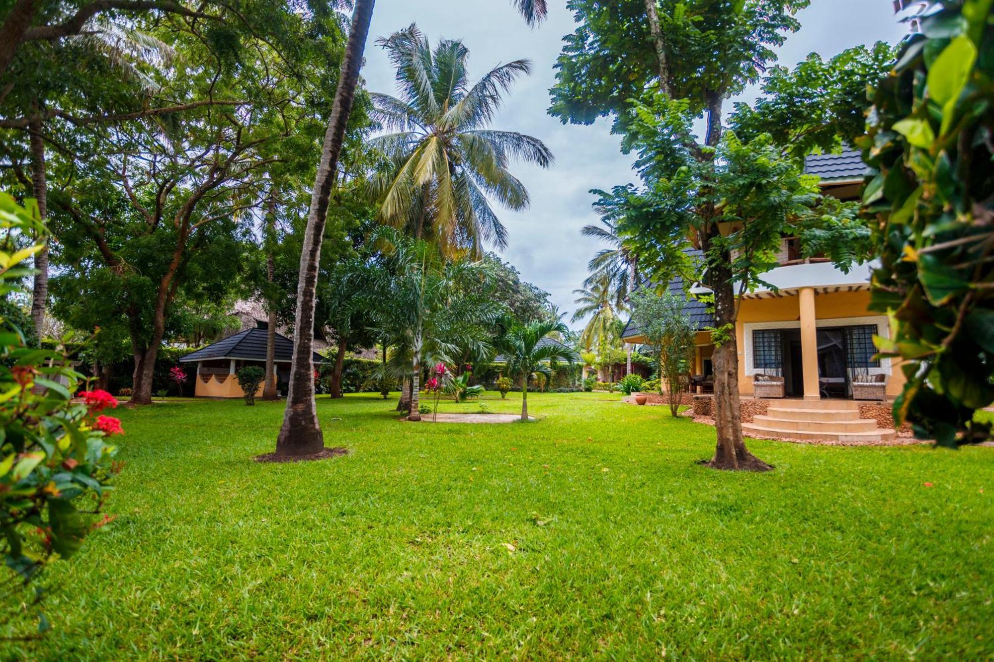 Diani Beach-Villa Kirsch Galu Eksteriør bilde