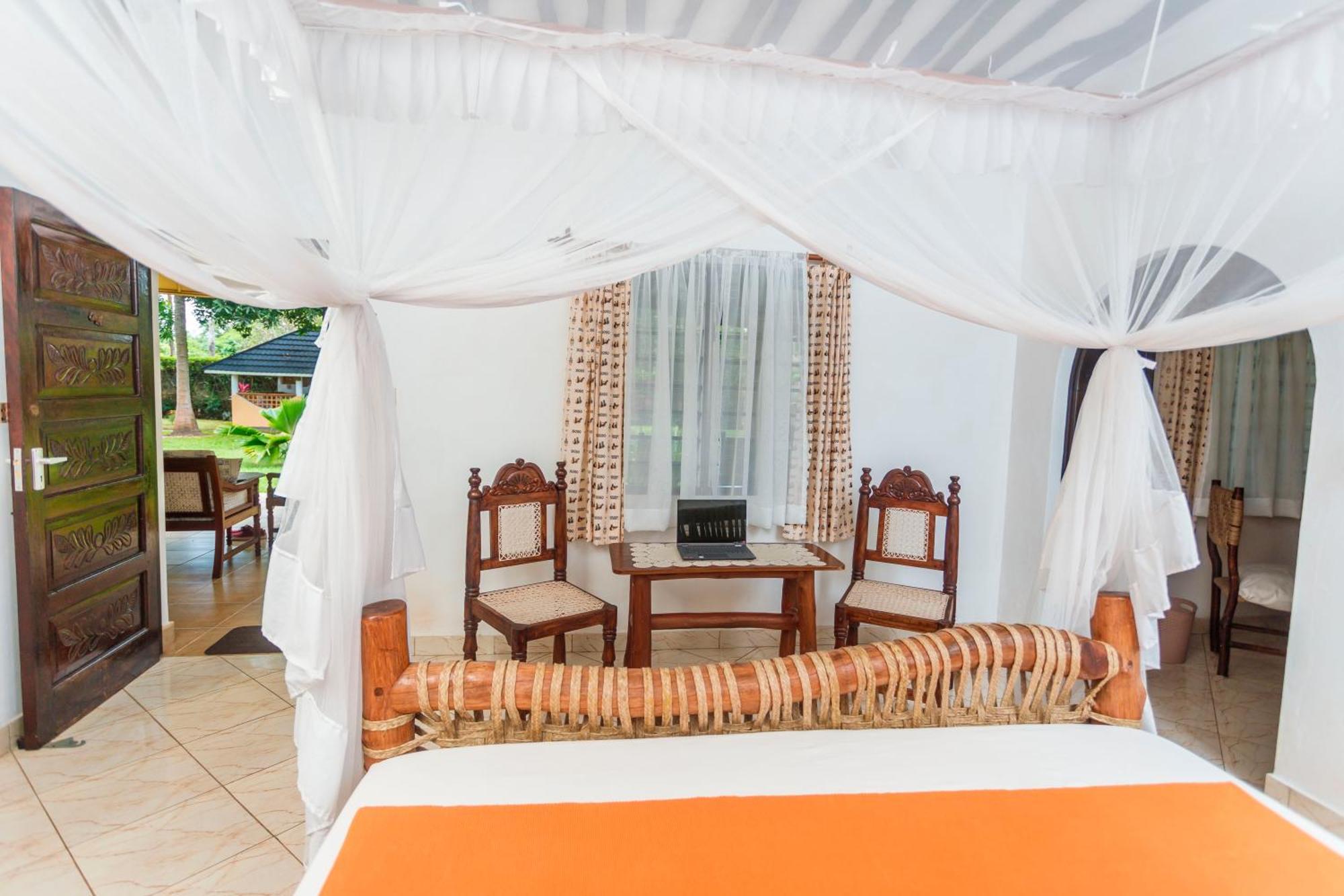 Diani Beach-Villa Kirsch Galu Eksteriør bilde