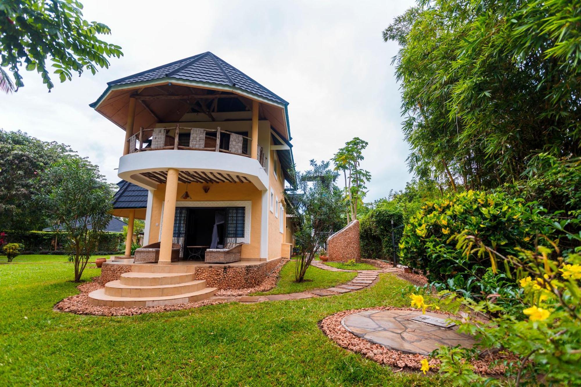 Diani Beach-Villa Kirsch Galu Eksteriør bilde